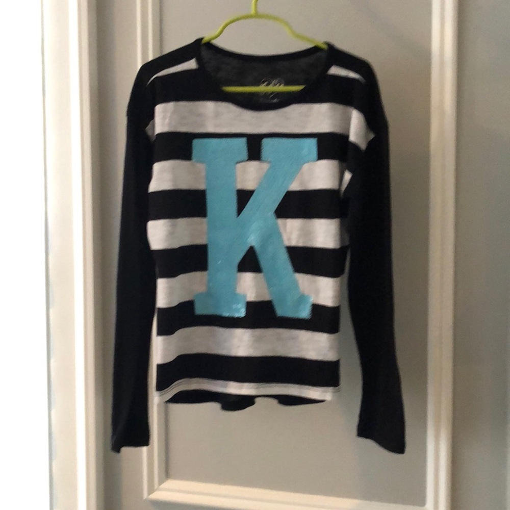 Justice girls long sleeve t-shirt S 6/7 K monogram